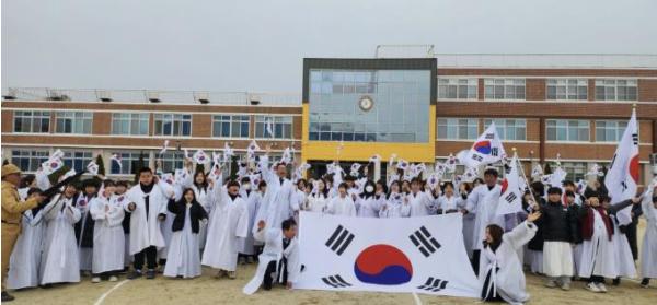 '대한독립만세!' 107년 전 그날의 함성 아산시 온양초교서 재현 기사 이미지
