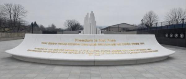 국가보훈부 강윤진 차관, 미국 차관보와 주한미군 전사자 추모비 헌화